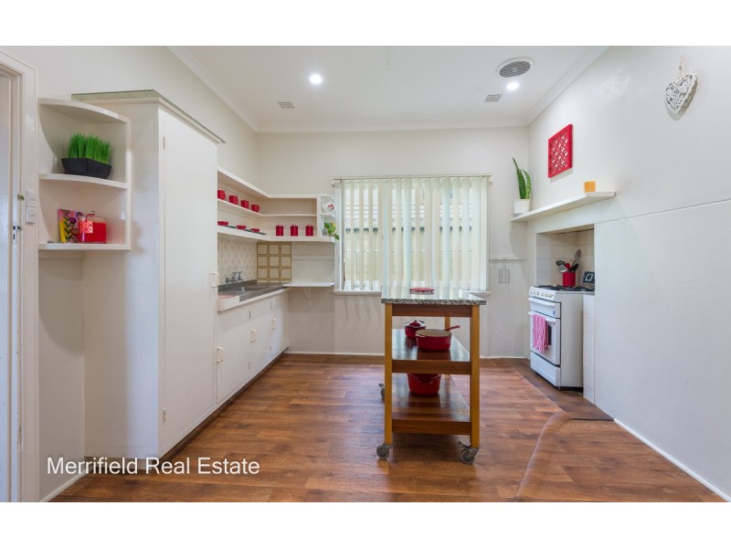 14 Angus Street, Mount Melville WA 6330