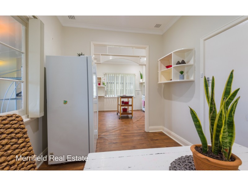 14 Angus Street, Mount Melville WA 6330