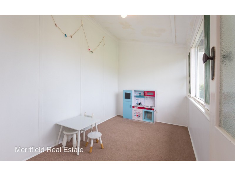 14 Angus Street, Mount Melville WA 6330