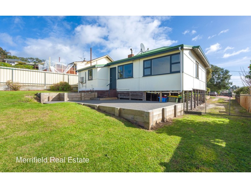 14 Angus Street, Mount Melville WA 6330