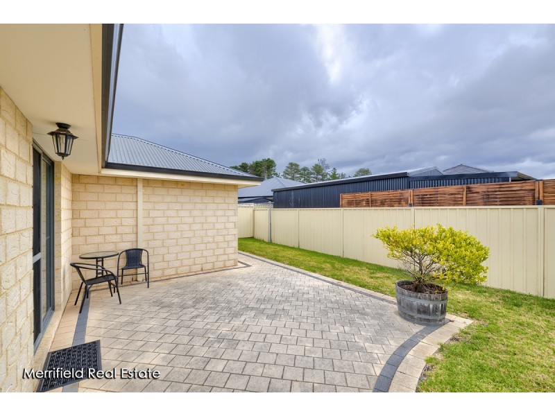 16 McNeal Loop, Mckail WA 6330