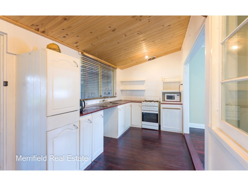 401 Albany Highway, Orana WA 6330