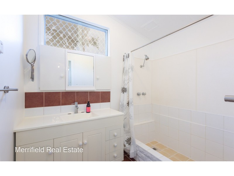 401 Albany Highway, Orana WA 6330