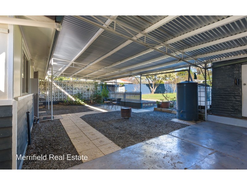 401 Albany Highway, Orana WA 6330