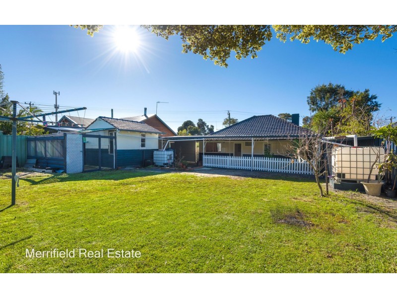 401 Albany Highway, Orana WA 6330
