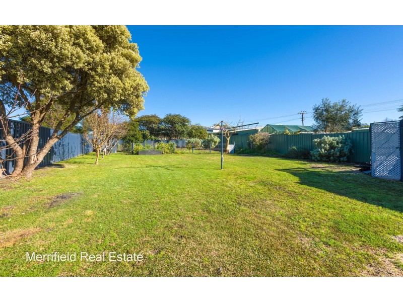 401 Albany Highway, Orana WA 6330