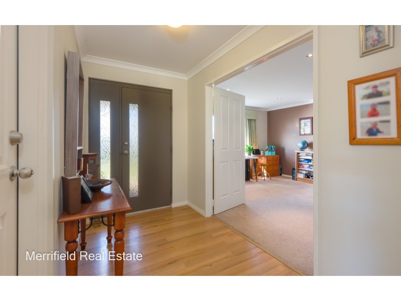 9 Grevillea Way, Yakamia WA 6330