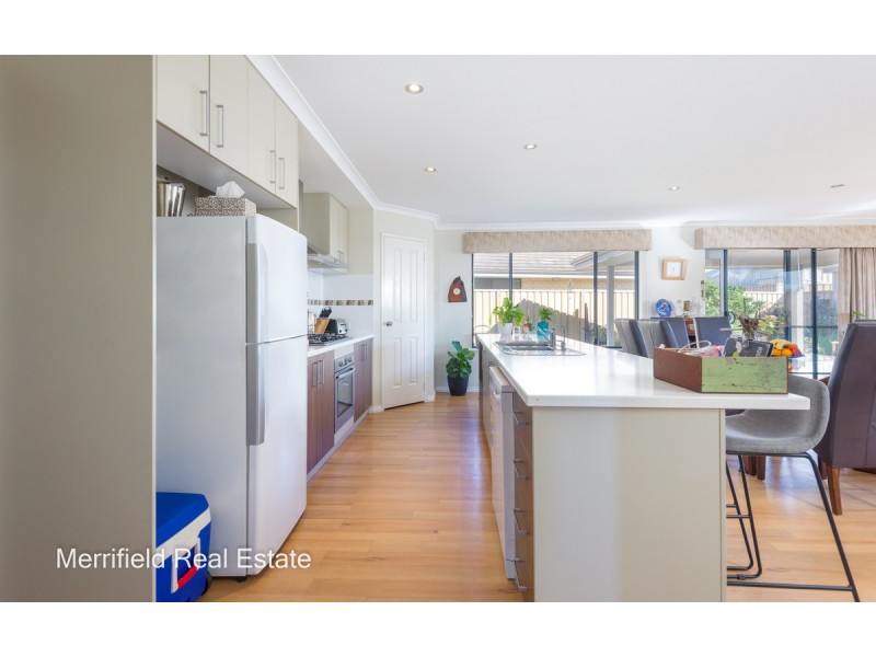 9 Grevillea Way, Yakamia WA 6330