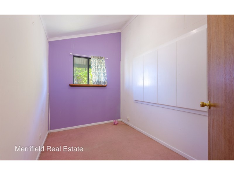 5 Lorenzo Way, Orana WA 6330