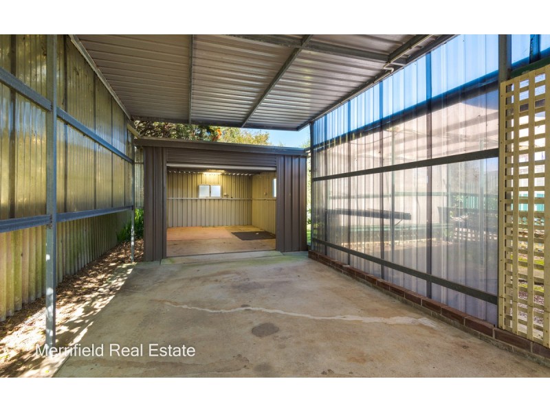 5 Lorenzo Way, Orana WA 6330