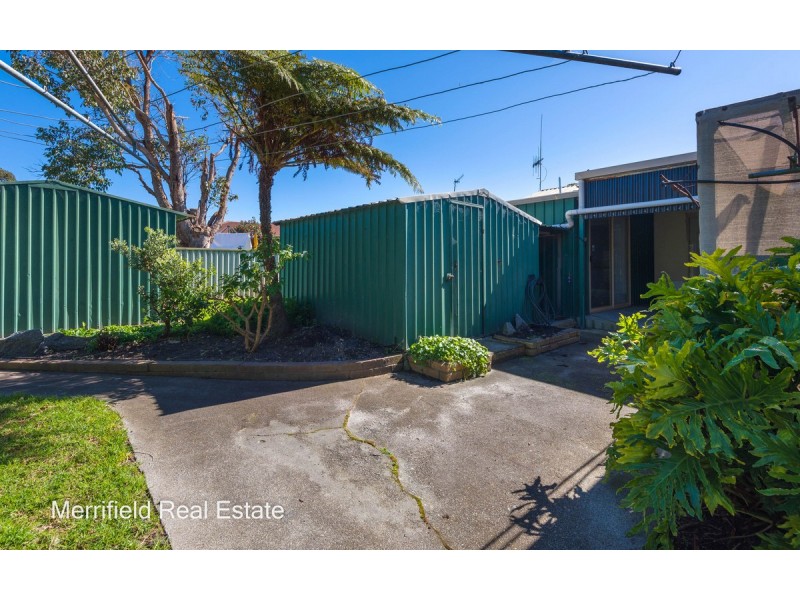 5 Lorenzo Way, Orana WA 6330
