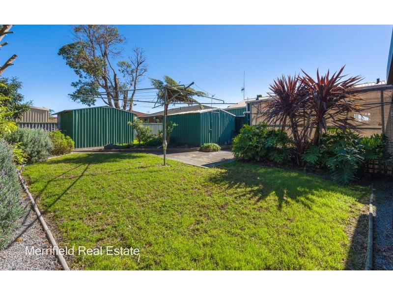 5 Lorenzo Way, Orana WA 6330
