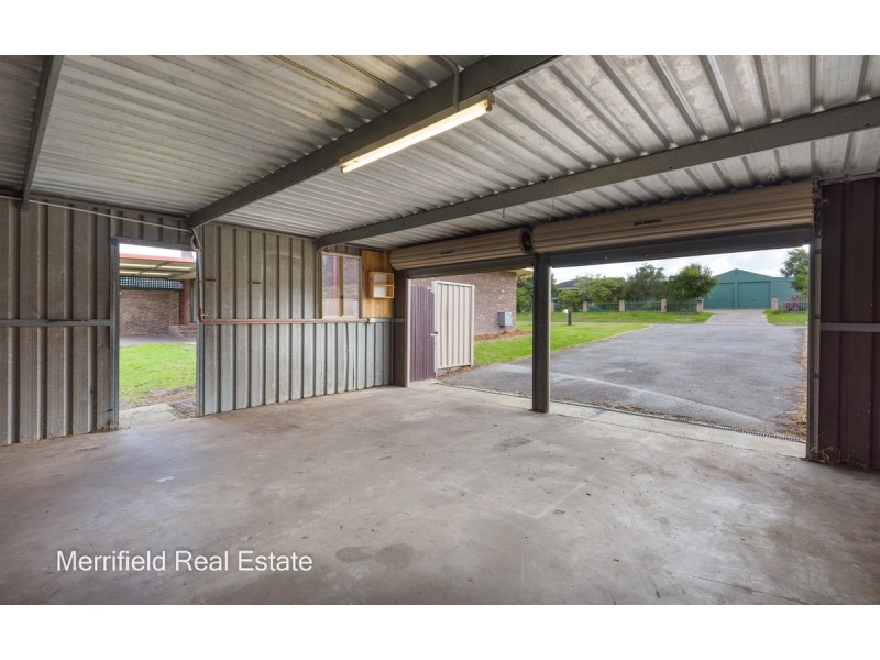 35 Sherwood Drive, Mckail WA 6330