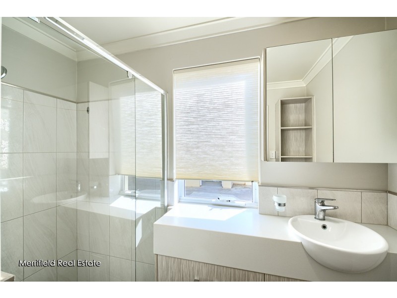 2/5 Barnett Street, Middleton Beach WA 6330