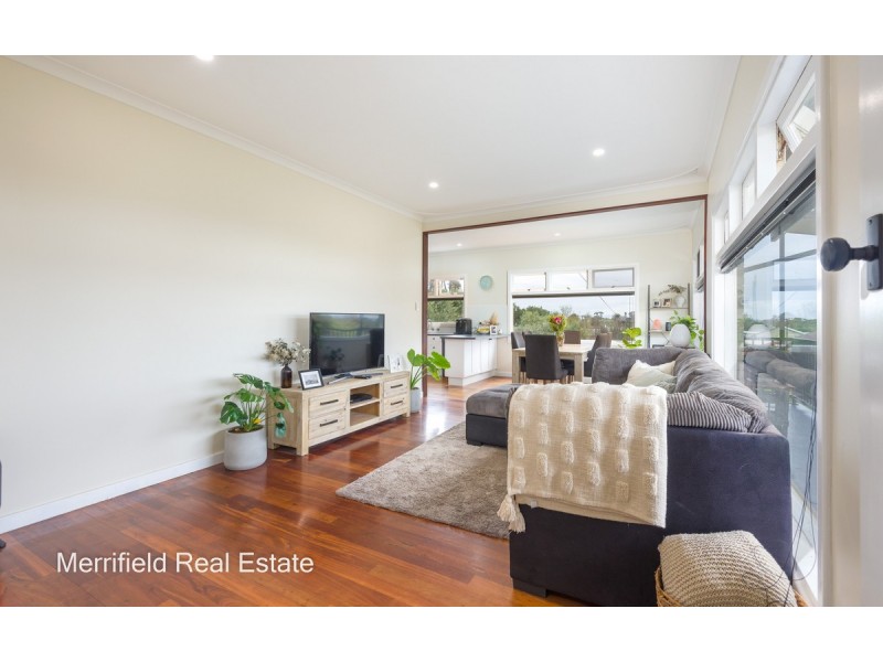 8 Taylor Street, Mira Mar WA 6330