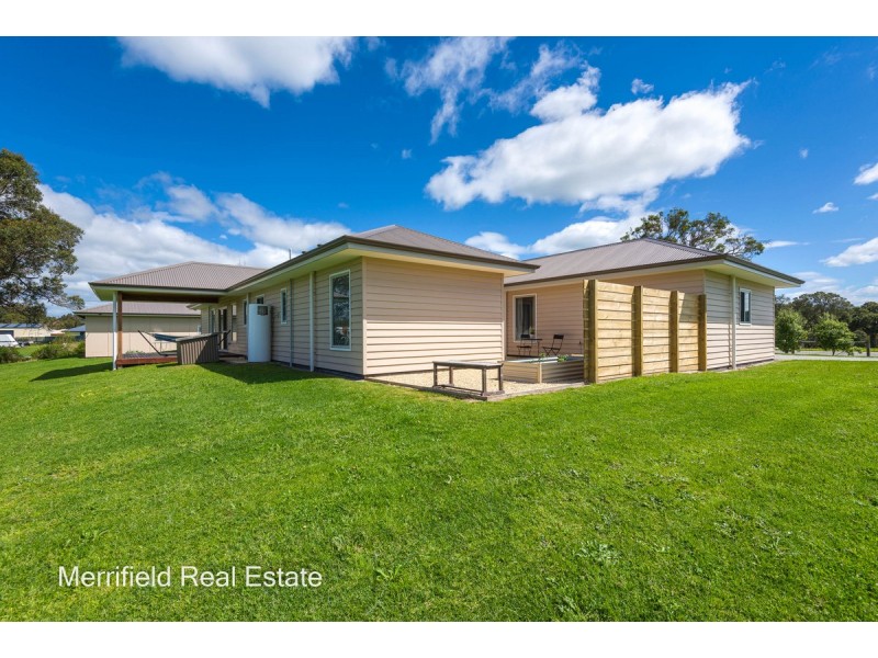 15 Weston Ridge, Willyung WA 6330