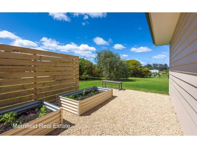 15 Weston Ridge, Willyung WA 6330