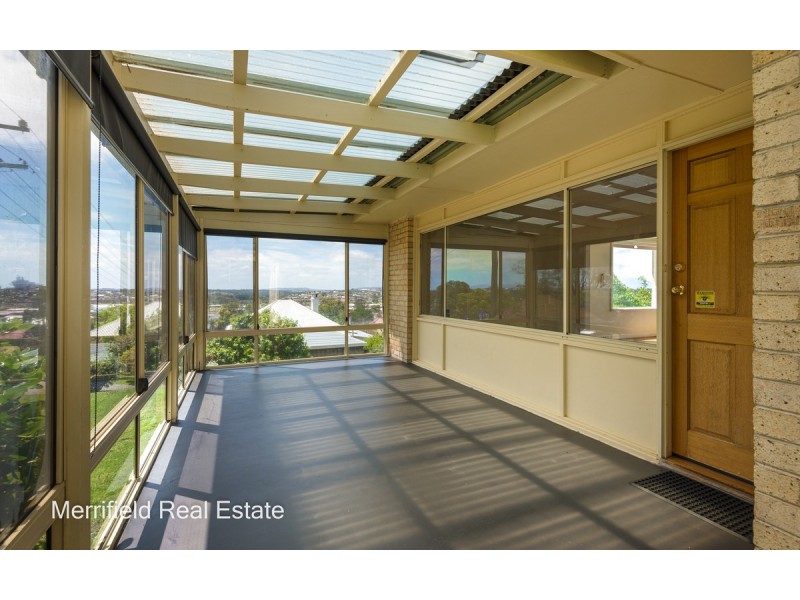 12 Johnston Street, Mount Melville WA 6330