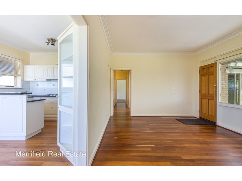 12 Johnston Street, Mount Melville WA 6330