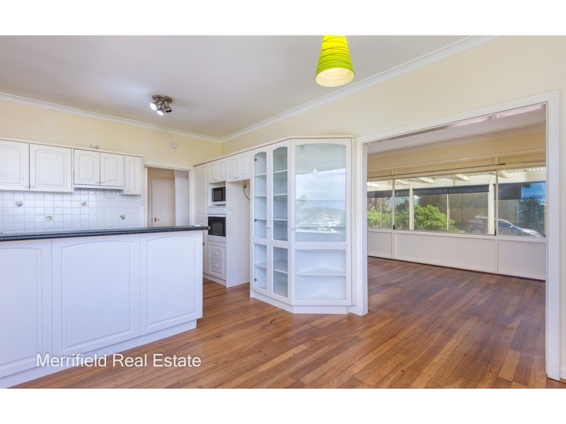 12 Johnston Street, Mount Melville WA 6330