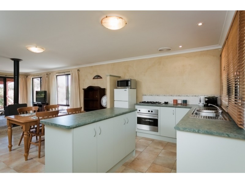 2/256 Cosy Corner Road, Kronkup WA 6330