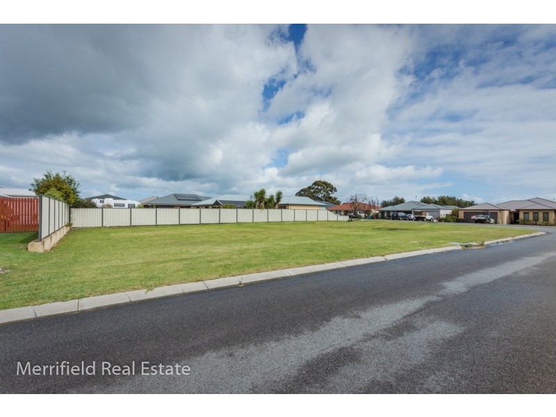 17 Orion Avenue, Mckail WA 6330