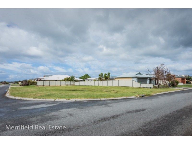 17 Orion Avenue, Mckail WA 6330