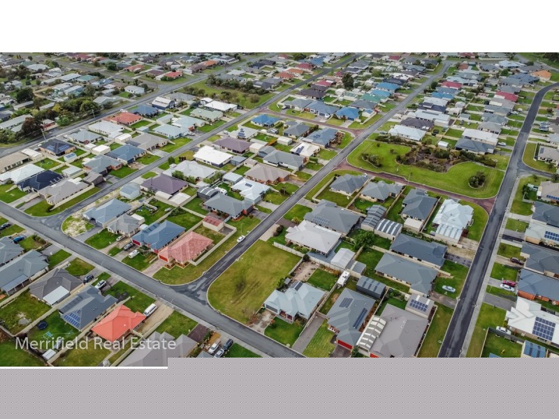 17 Orion Avenue, Mckail WA 6330