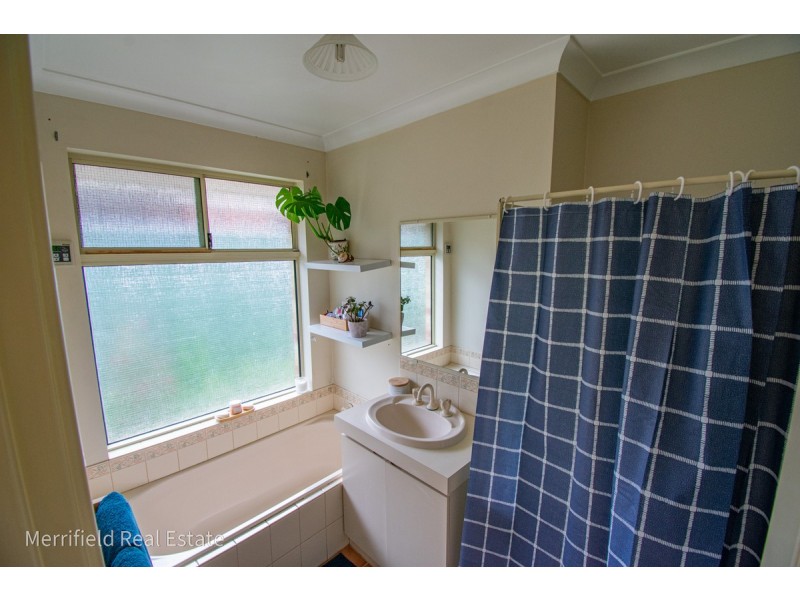 31 Windermere Road, Lower King WA 6330