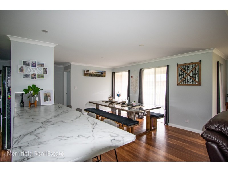 24 Nevile Rise, Willyung WA 6330