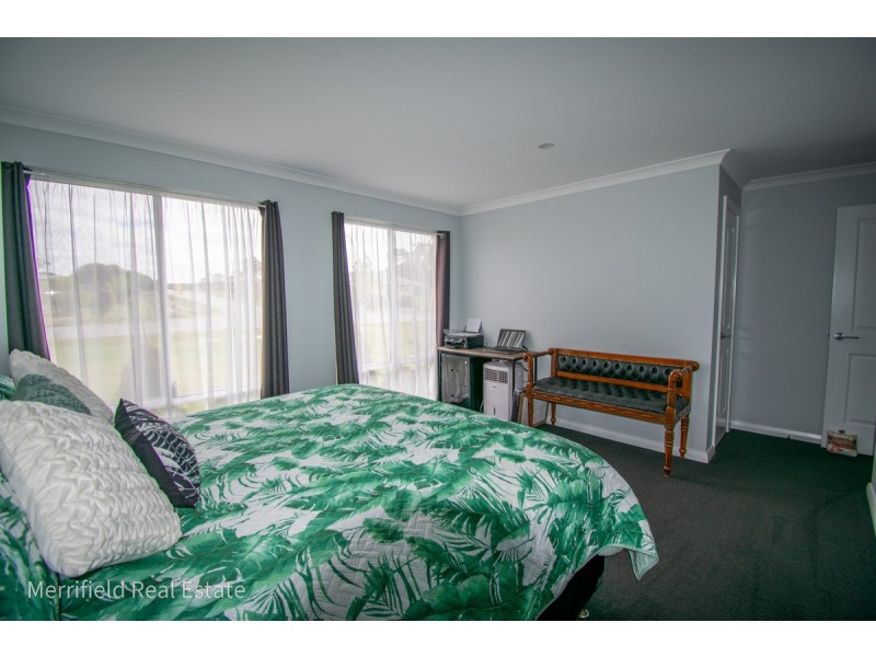 24 Nevile Rise, Willyung WA 6330