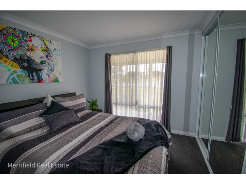 24 Nevile Rise, Willyung WA 6330