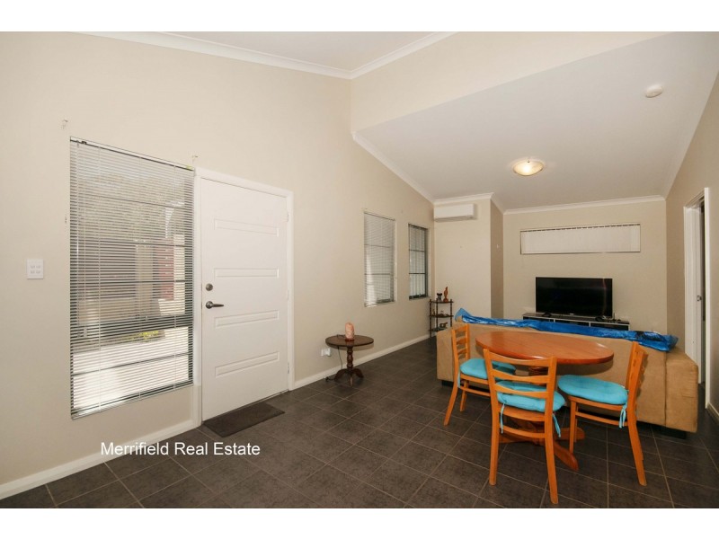 1/20 Grove Street West, Little Grove WA 6330