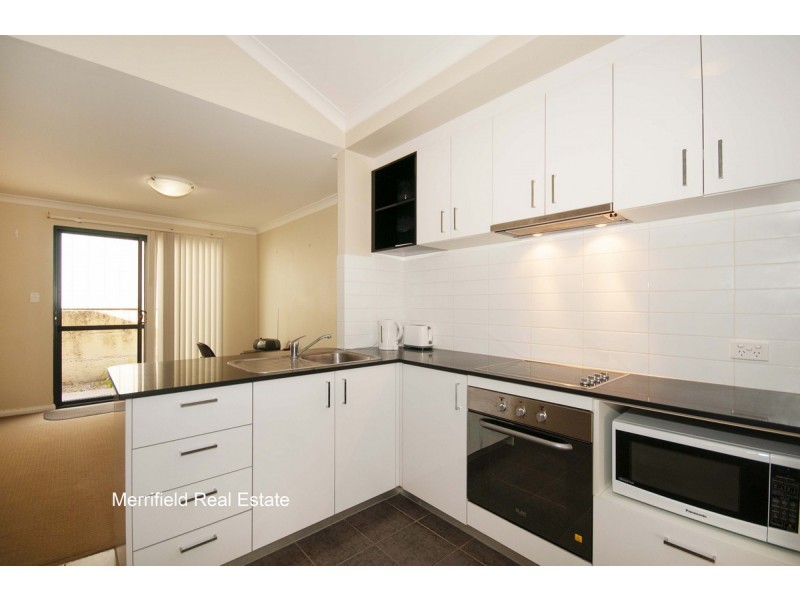 1/20 Grove Street West, Little Grove WA 6330