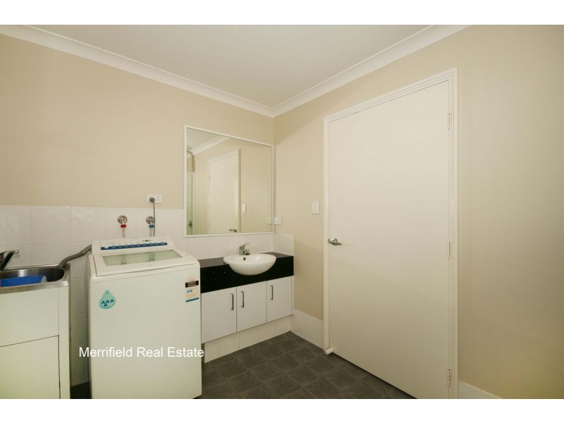 1/20 Grove Street West, Little Grove WA 6330