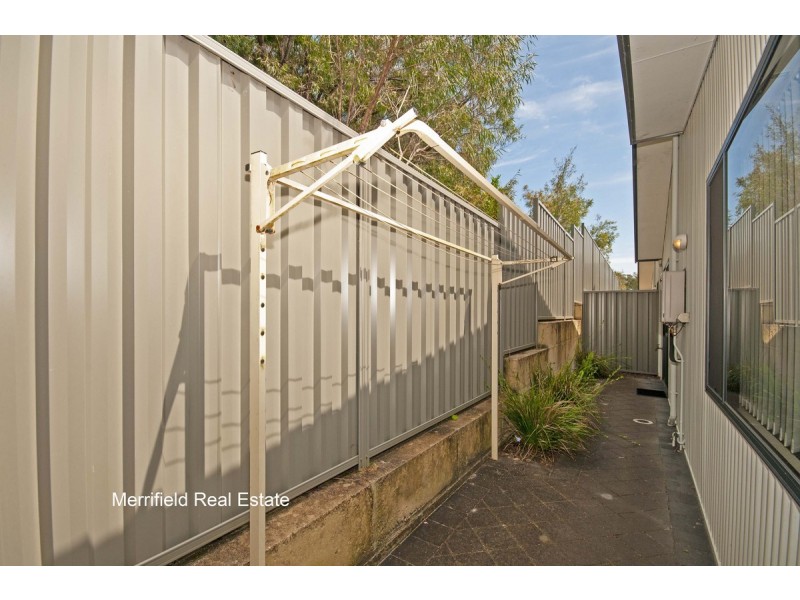 1/20 Grove Street West, Little Grove WA 6330