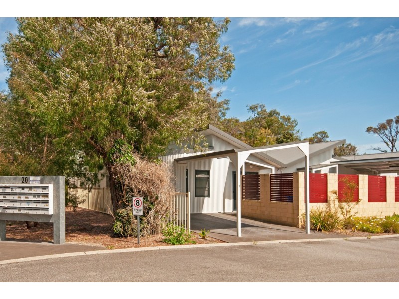 1/20 Grove Street West, Little Grove WA 6330