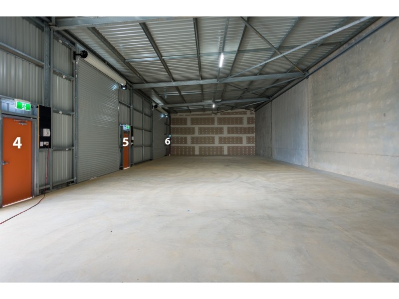 5/370a Albany Highway, Orana WA 6330