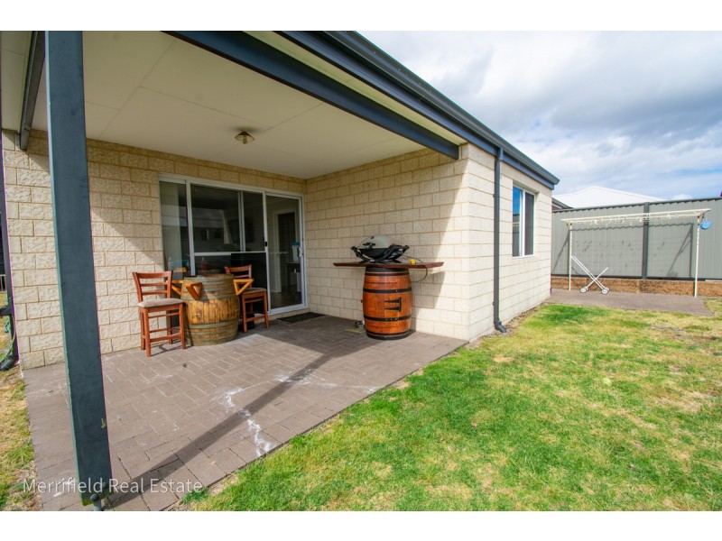25 Grenfell Drive, Bayonet Head WA 6330
