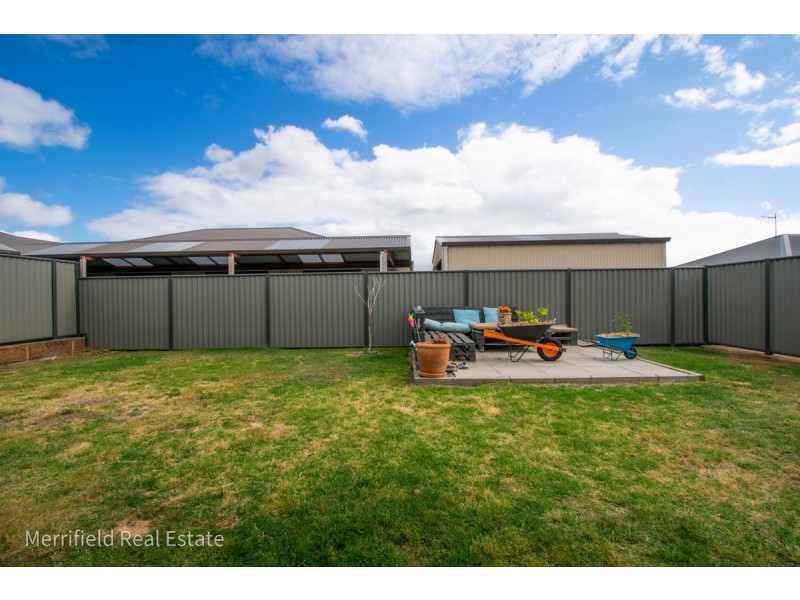 25 Grenfell Drive, Bayonet Head WA 6330
