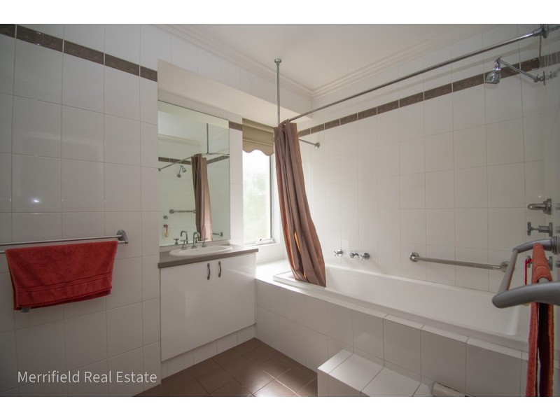 235B Albany Highway, Mount Melville WA 6330