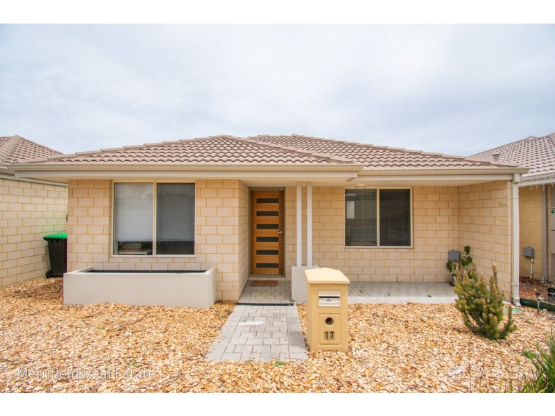 17 Donald Drive, Mckail WA 6330