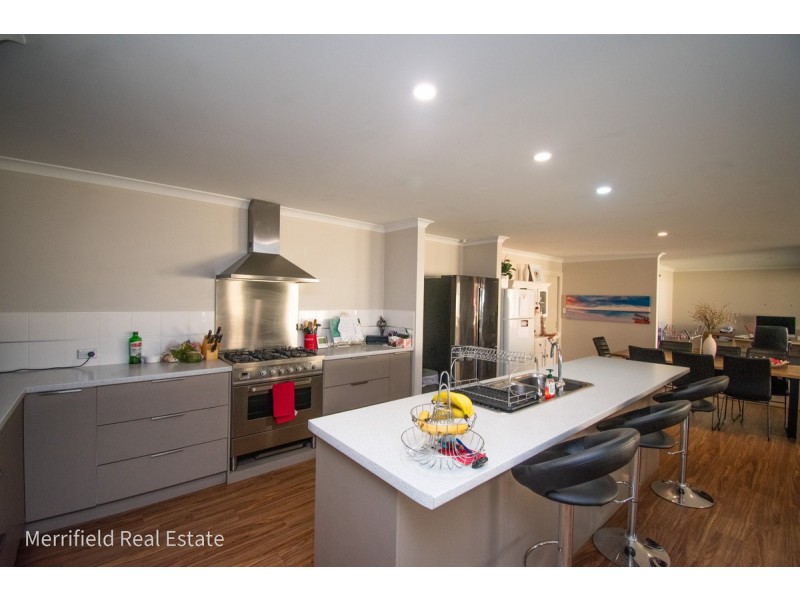 27 Notley Street, Yakamia WA 6330