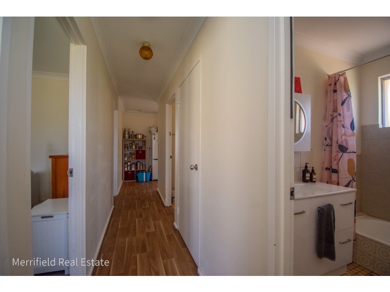 8 Andrews Street, Spencer Park WA 6330