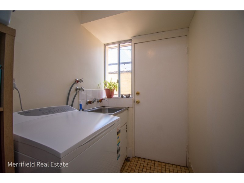 8 Andrews Street, Spencer Park WA 6330