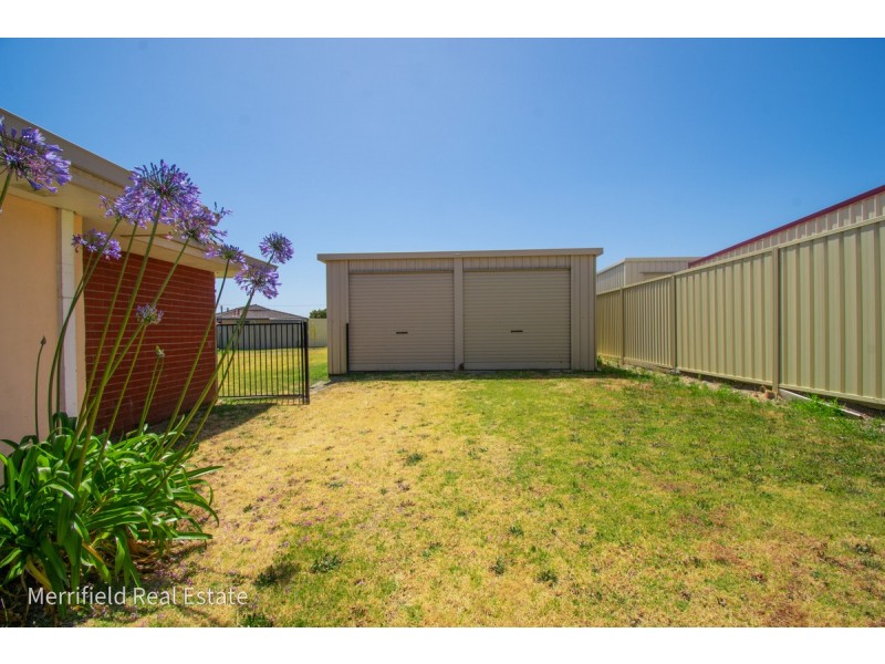 8 Andrews Street, Spencer Park WA 6330
