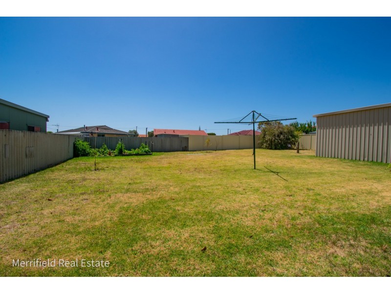 8 Andrews Street, Spencer Park WA 6330
