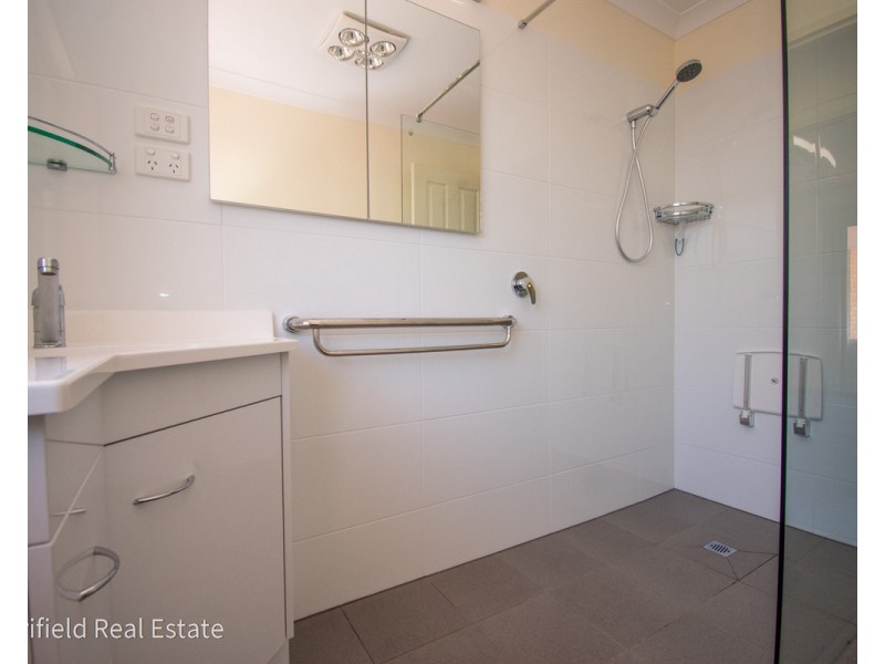 8/45 Premier Circle, Spencer Park WA 6330