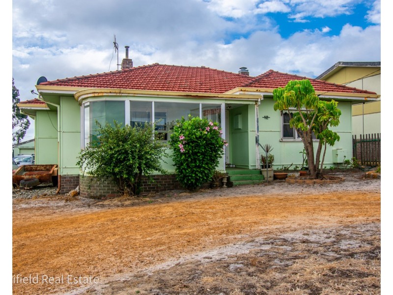 12 Barker Road, Centennial Park WA 6330