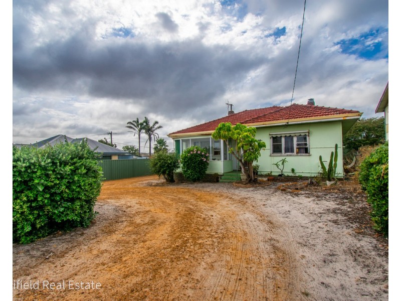12 Barker Road, Centennial Park WA 6330